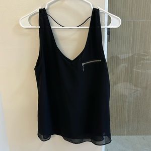 Black Flowy Zipper Pocket Tank